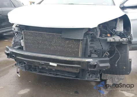 2017 Hyundai Santa Fe Se z USA, uszkodzony, nr VIN KM8SM4HF0HU221403